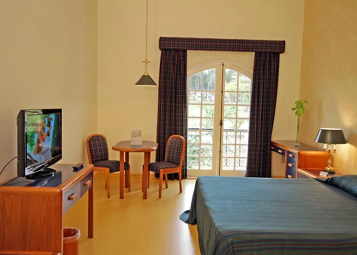 San Raphael Country Hotel