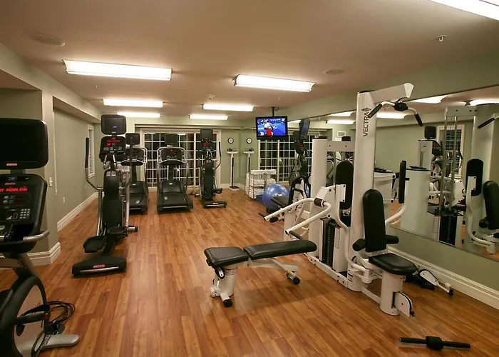 Endicott Hotels