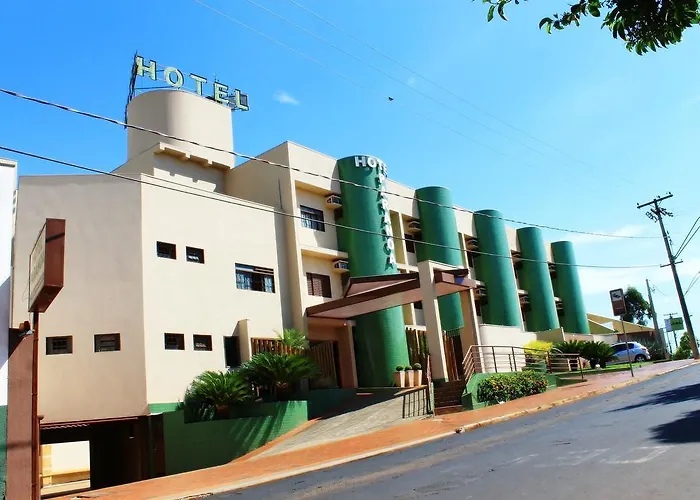 Hotel Paranoa