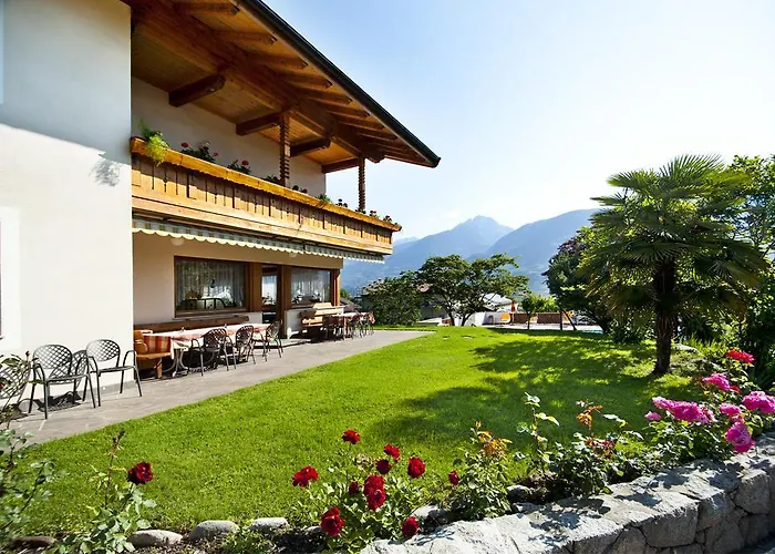Hotels in Tscherms