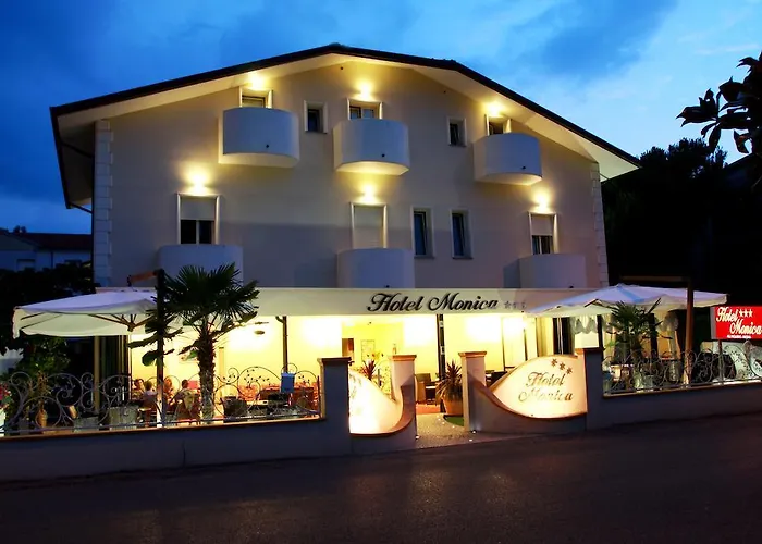 Hotel Monica Tragliata