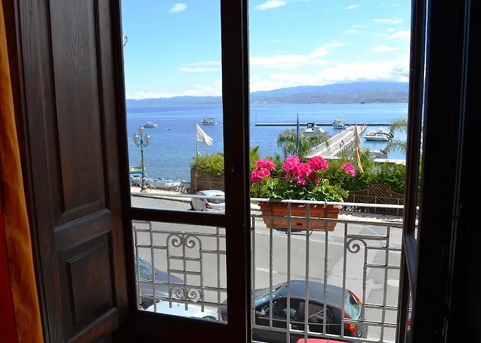 Hotel Bed& Breakfast Maredomus Milazzo
