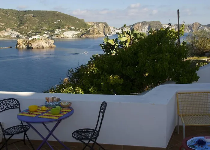 B&B La Terrazza Sul Porto Ponza