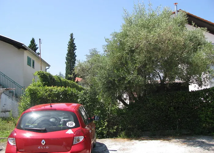 Rooms Hodanic Krk Town