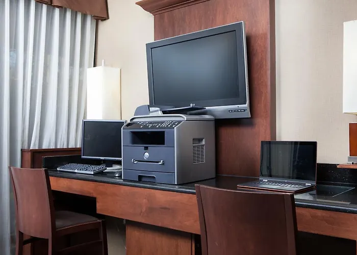 Best Western Plus Portsmouth-Chesapeake