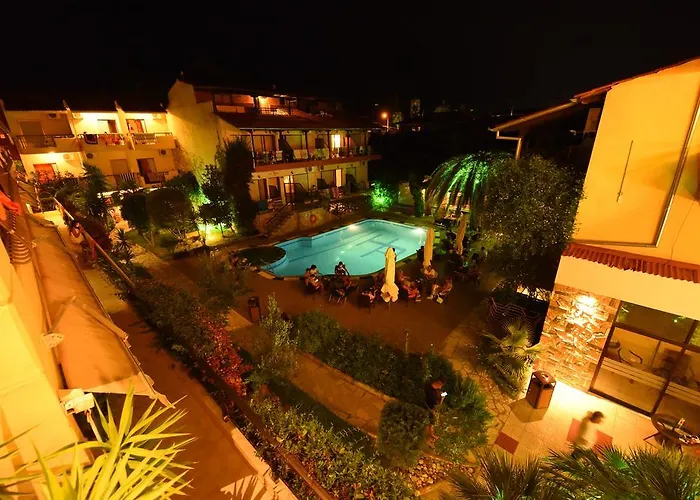 Pelli Hotel