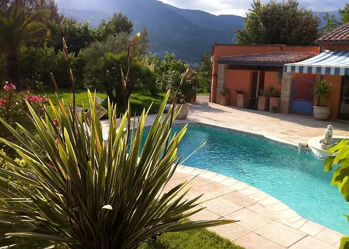 Hôtels à Contes (Alpes-Maritimes)