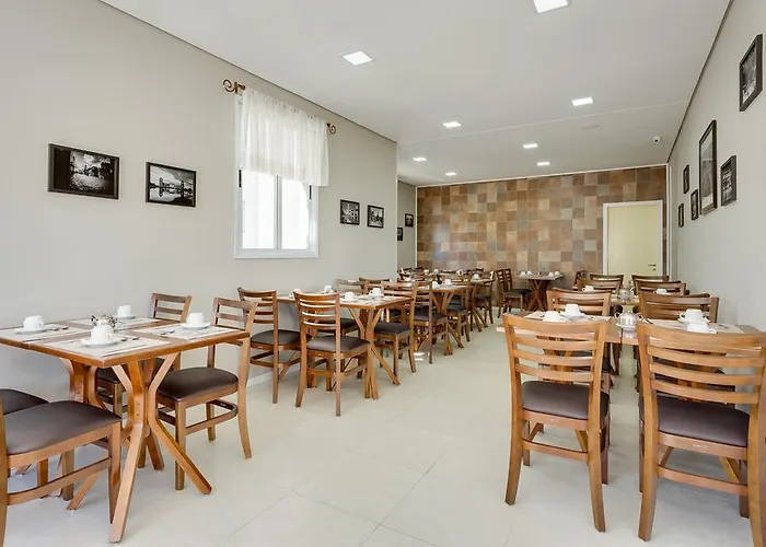 Hotel Lavenue Curitiba