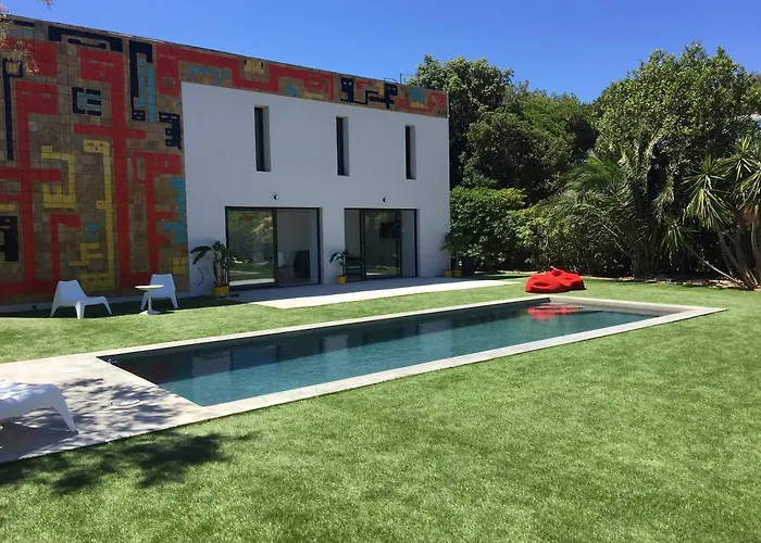 Le Cube Hotel Design A Hyeres Plage Avec Piscine Et Cuisine