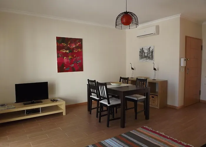 Entrecubos Guesthouse Olhão