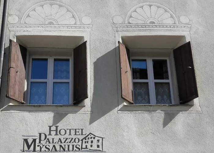 Hotels in Samedan