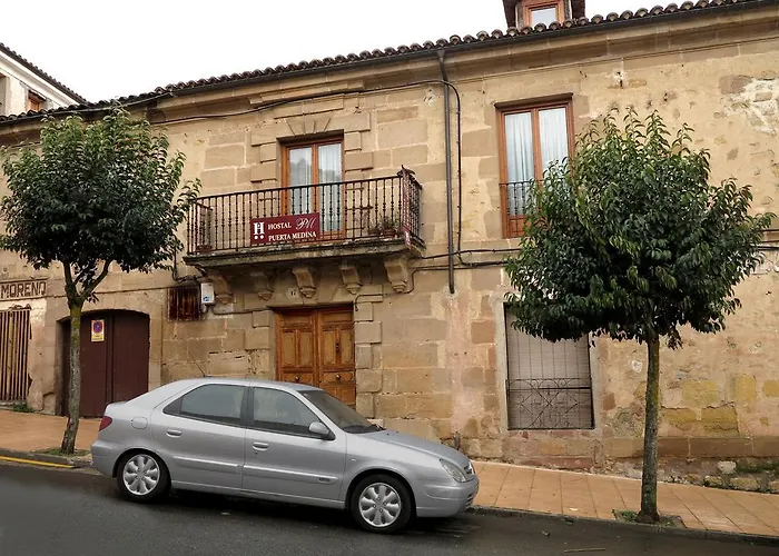 Hostal Puerta Medina