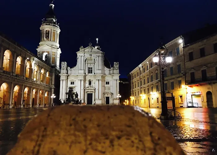 Hotel Pellegrino E Pace Loreto