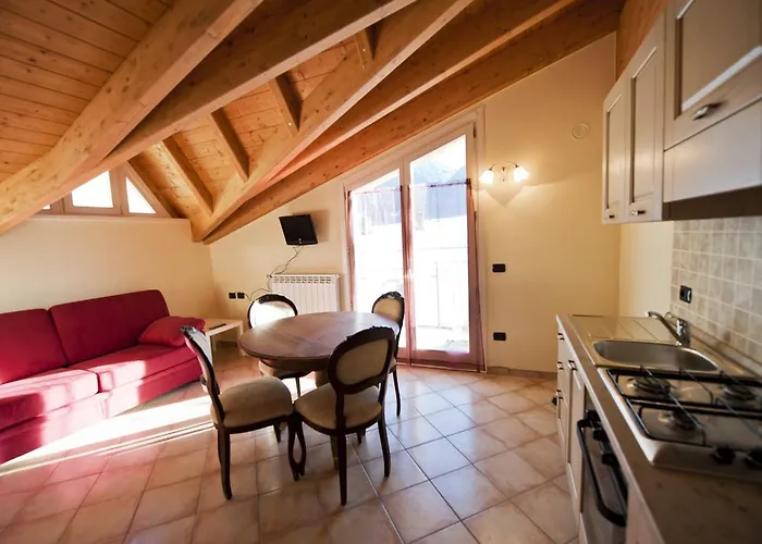 Residence La Corte Vezza dʼOglio
