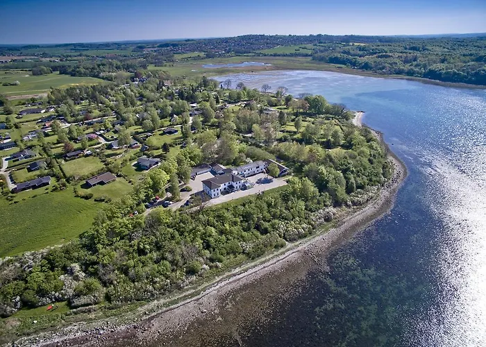 Hotels in Rønde