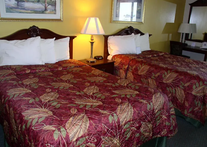 Relax Inn - Osceola Ia