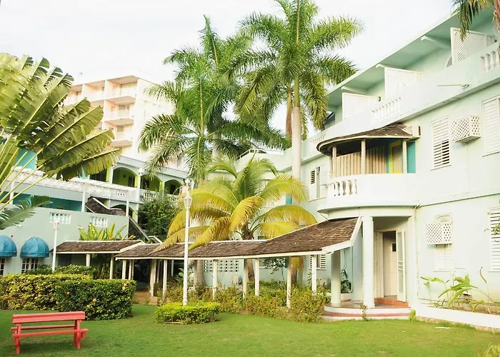 Doctors Cave Beach Hotel Montego Bay