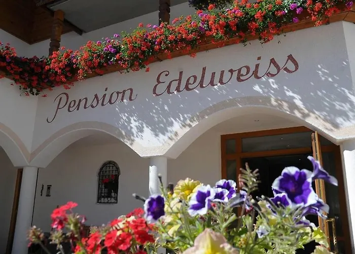 Pensione Edelweiss San Cassiano 