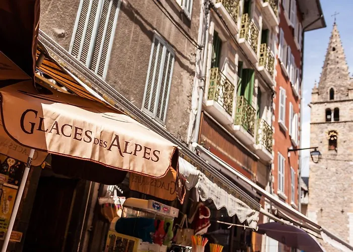 Barcelonnette Hotels