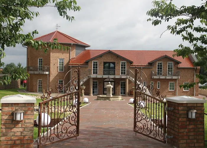 Hotels in Dabel