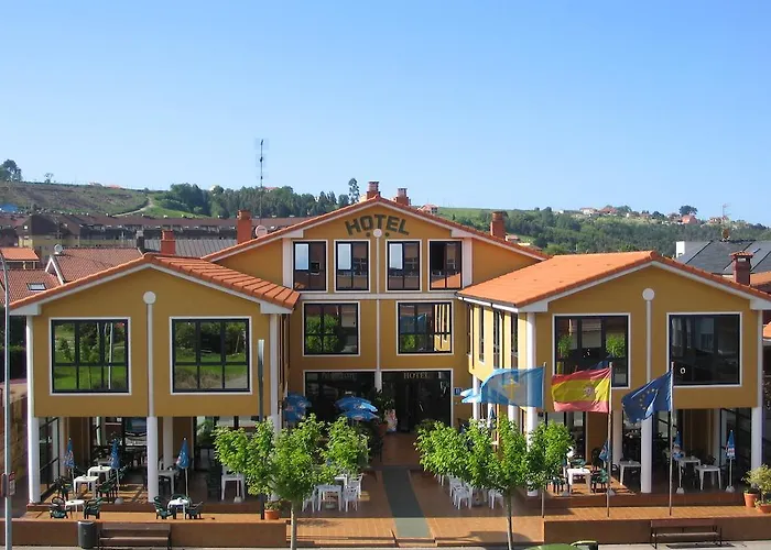 Hoteles en Piedras Blancas