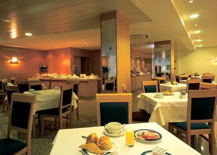 Hotel Caranda Braga