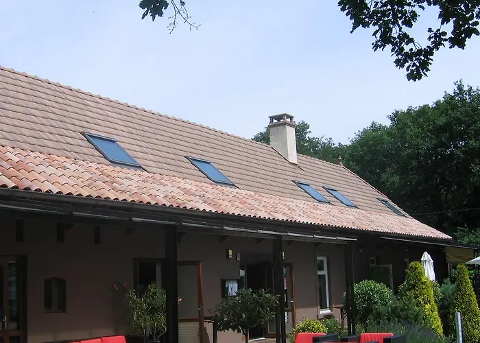 Bruailles Hotels