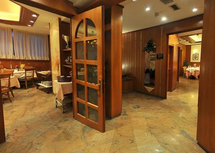 Hotel Vela Trento