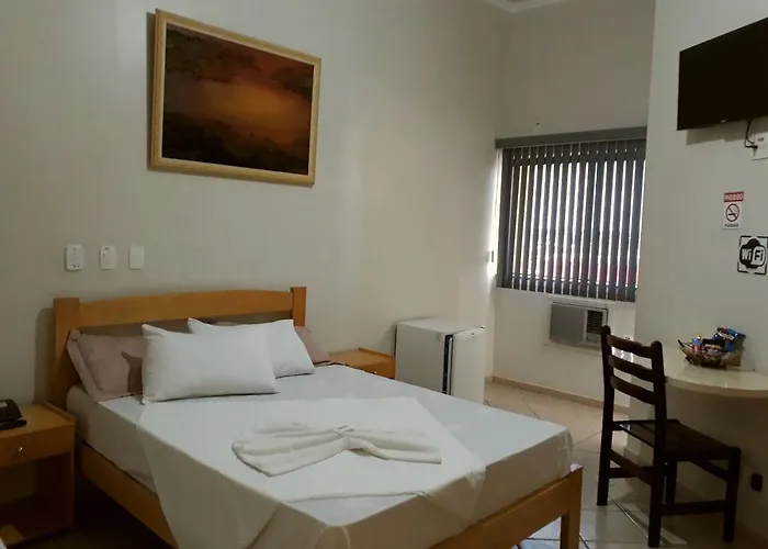 Hotel Fema Tupã