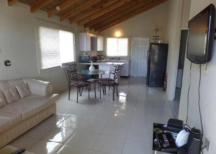 Little Cottage Of Rose Hall Montego Bay