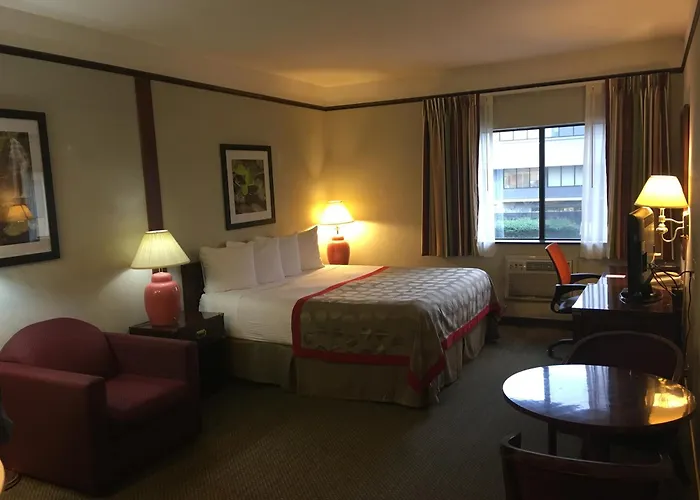 Ramada By Wyndham Portland Airport