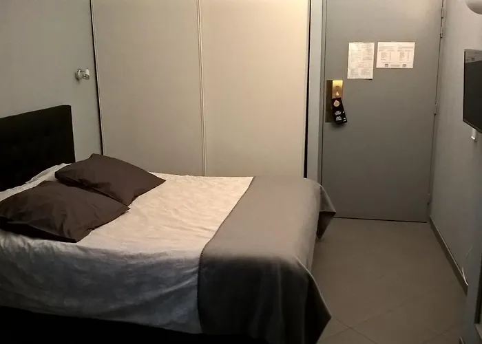 Hotel Le Cesar à Plan-de-Cuques