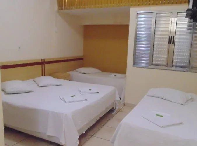Hotel Makarena Tres Coracoes