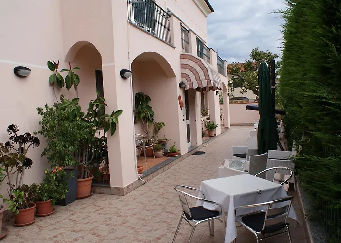 Hotel Residence Mirafiori Loano