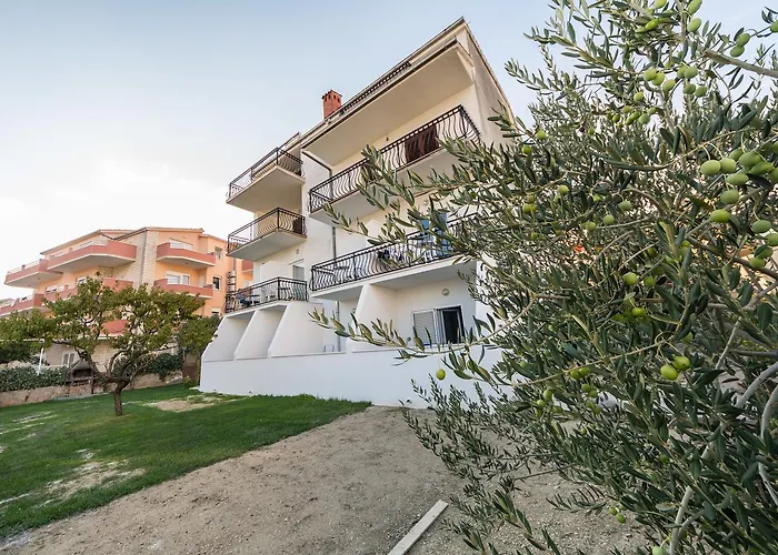 Rooms & Apartments Bruno