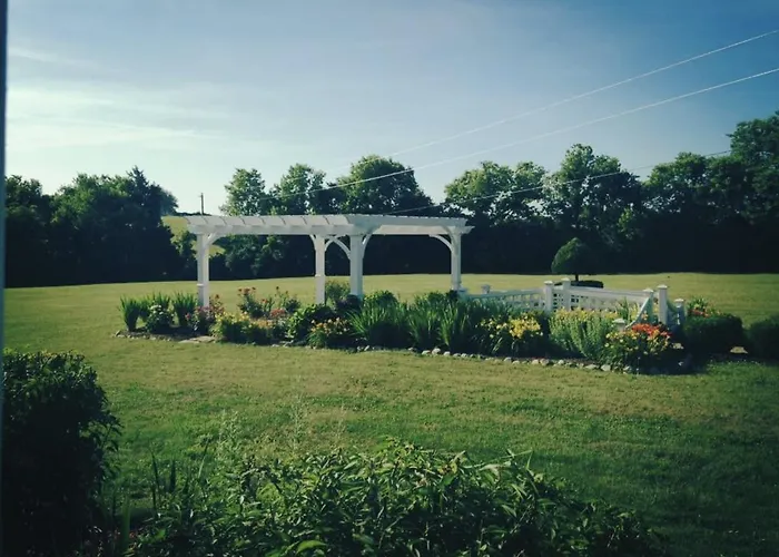 Rabbit Creek Bed & Breakfast Versailles