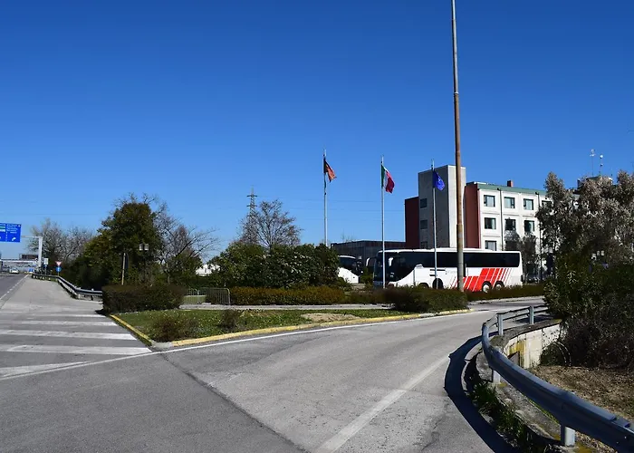 Russott Hotel