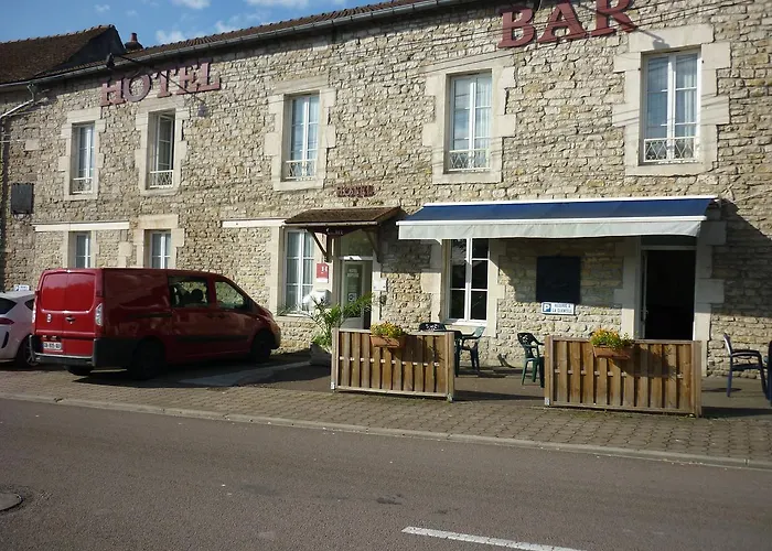 Montbard Hotels