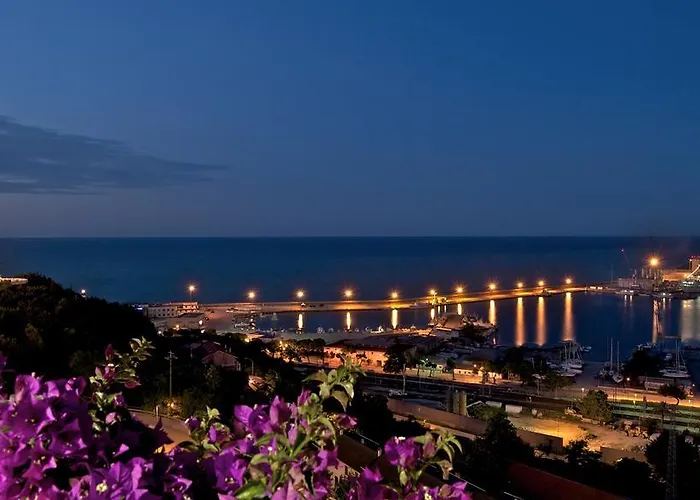 Hotels in Ortona
