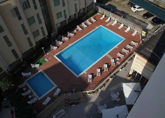 Hotel Plaza Llido Degli Estensi