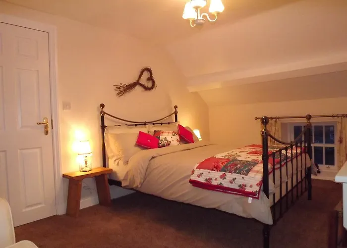 Aislaby Hotels