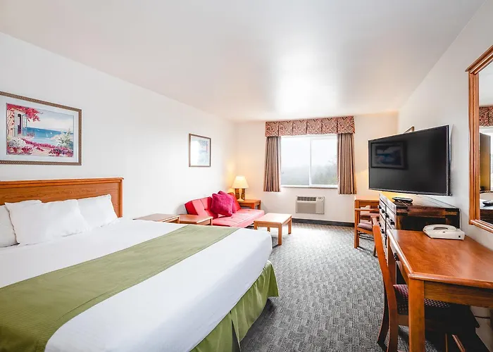 Paradise Inn & Suites At Lincoln City