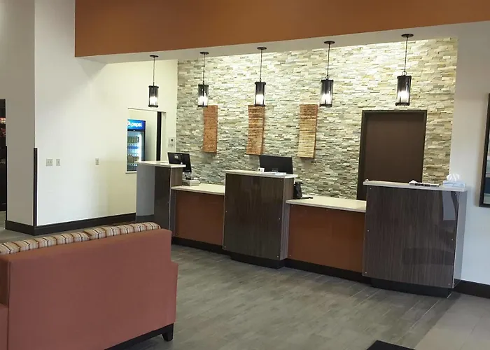 Best Western Plus North Platte Inn & Suites