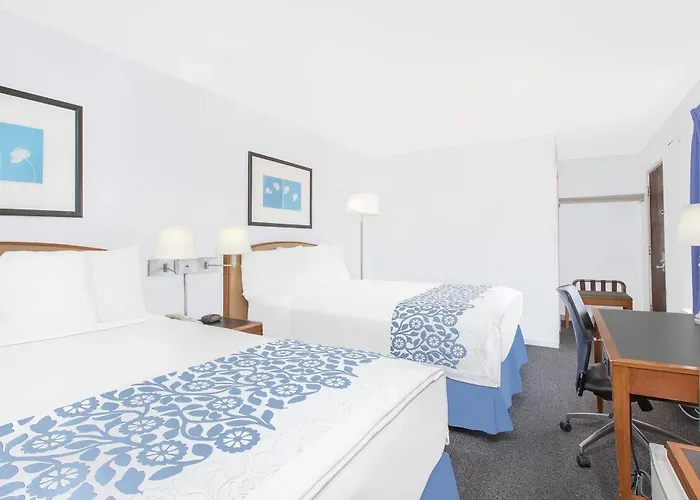 Days Inn By Wyndham Emporia