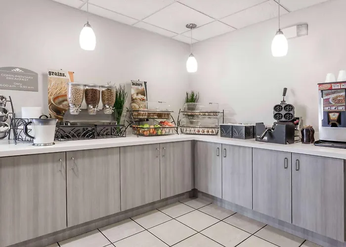 Ceres Hotels