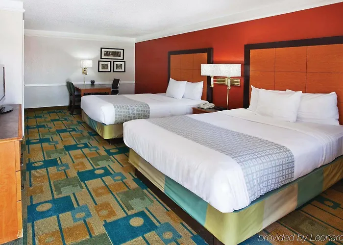 La Quinta Inn By Wyndham Savannah Midtown