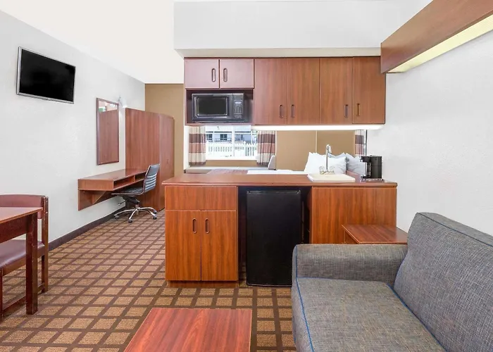 Microtel Inn & Suites By Wyndham Green Bay