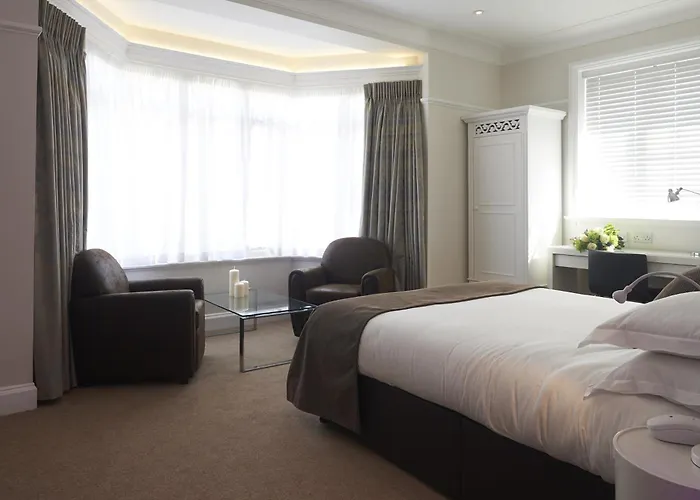 Horndon-on-the-Hill Hotels