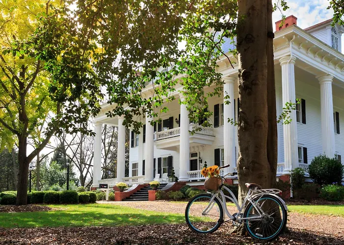 The Twelve Oaks Bed & Breakfast