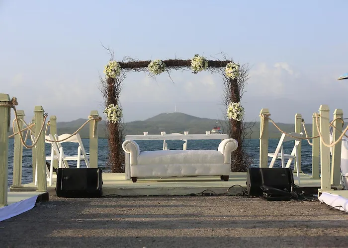 Las Salinas Hotels